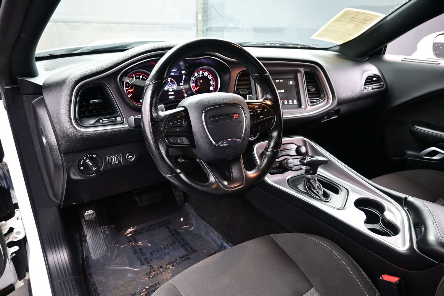 Used 2022 Dodge Challenger GT AWD/4WD image 12