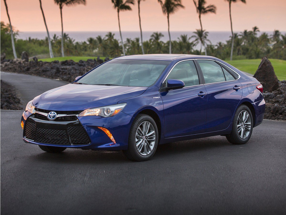 Used 2017 Toyota Camry SE FWD image 3