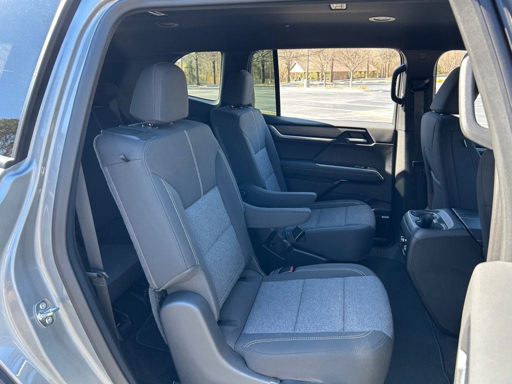 New 2026 GMC Acadia Elevation image 44