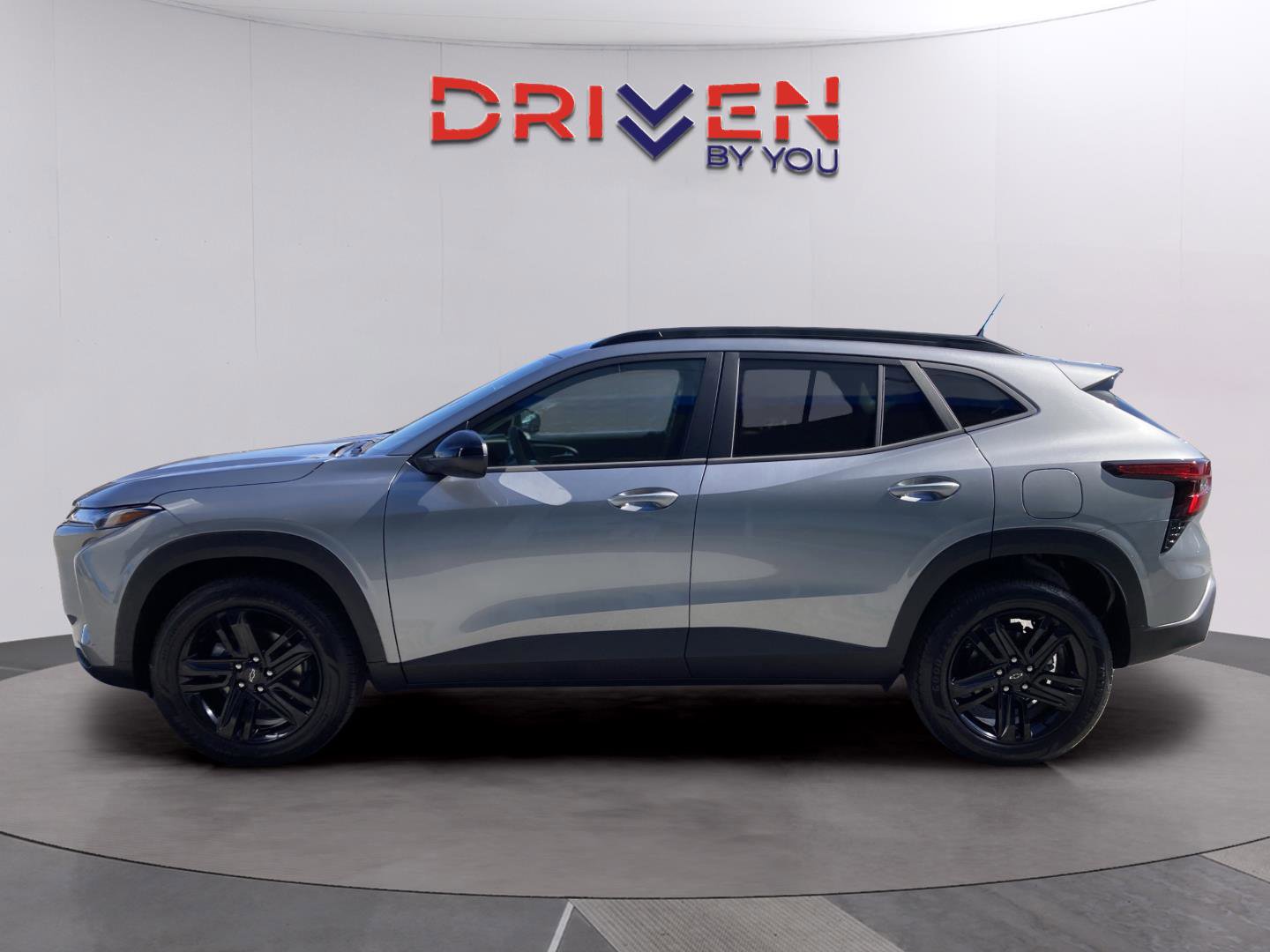 New 2026 Chevrolet Trax ACTIV w/ Driver Confidence Package image 2