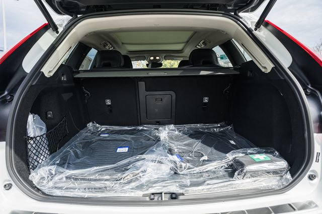 New 2026 Volvo XC60 B5 Ultra w/ Protection Package Premier image 10