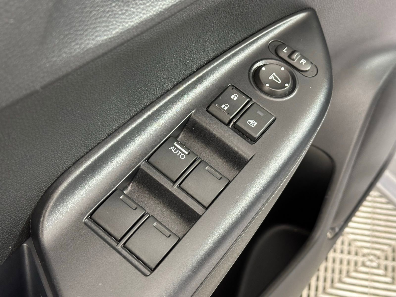 Used 2020 Honda Fit EX image 28