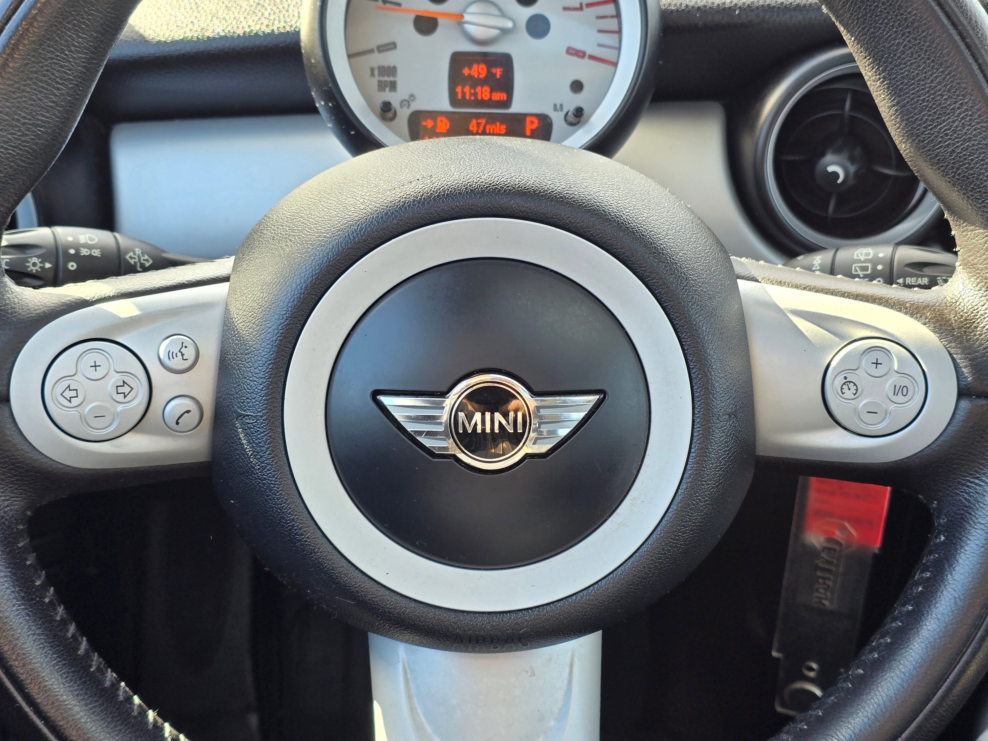 Used 2010 MINI Cooper Clubman Hardtop image 23