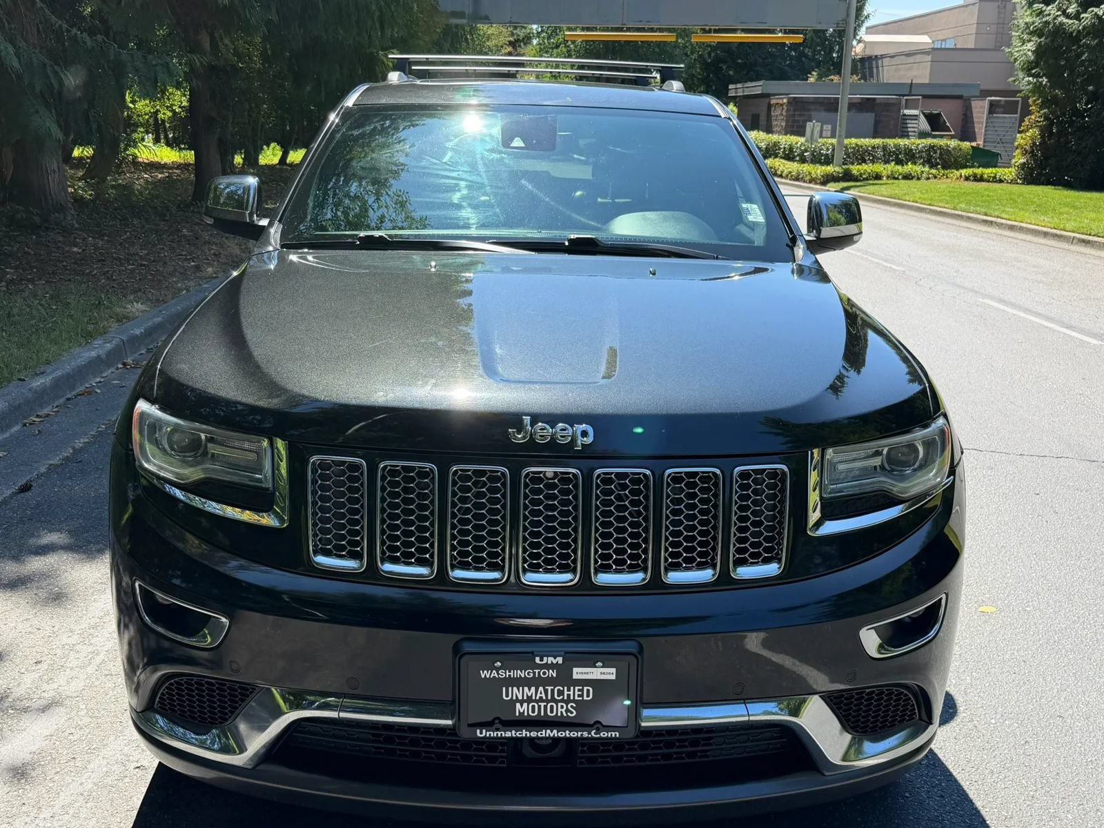 Used 2014 Jeep Grand Cherokee Summit AWD/4WD image 6