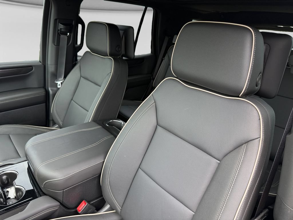 New 2026 GMC Yukon Elevation w/ Elevation Premium Package AWD/4WD image 22