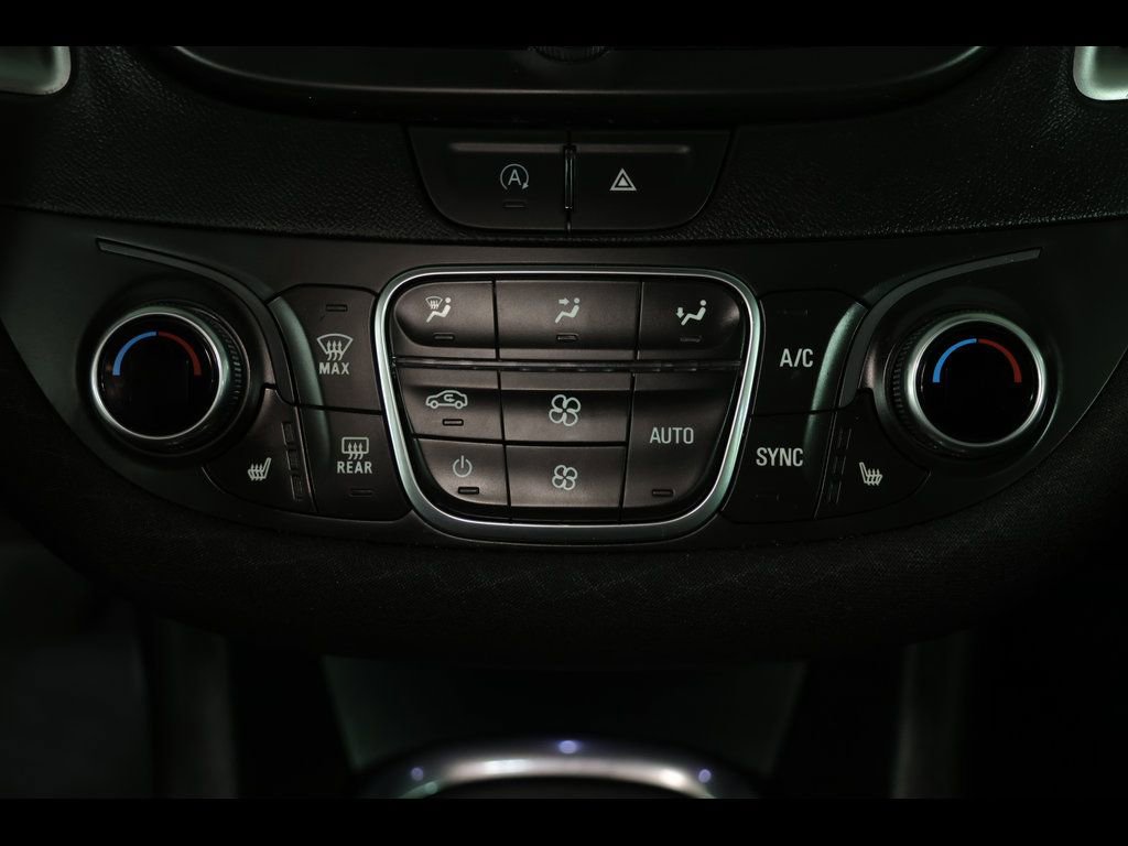 Used 2024 Chevrolet Malibu LT FWD image 14