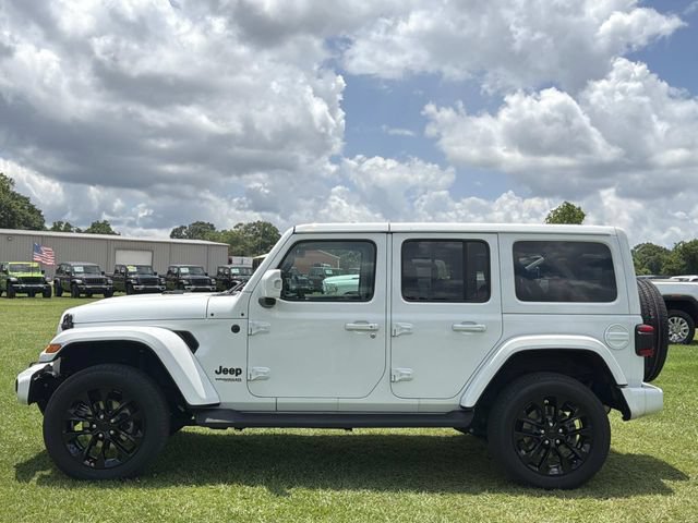 Used 2022 Jeep Wrangler Unlimited Sahara AWD/4WD image 12