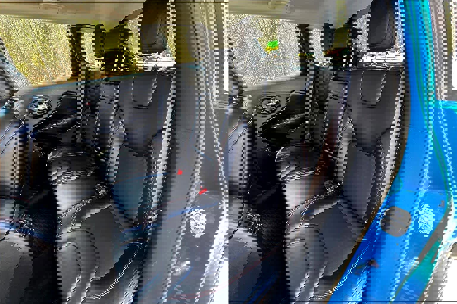 Used 2019 Jeep Cherokee Trailhawk AWD/4WD image 21