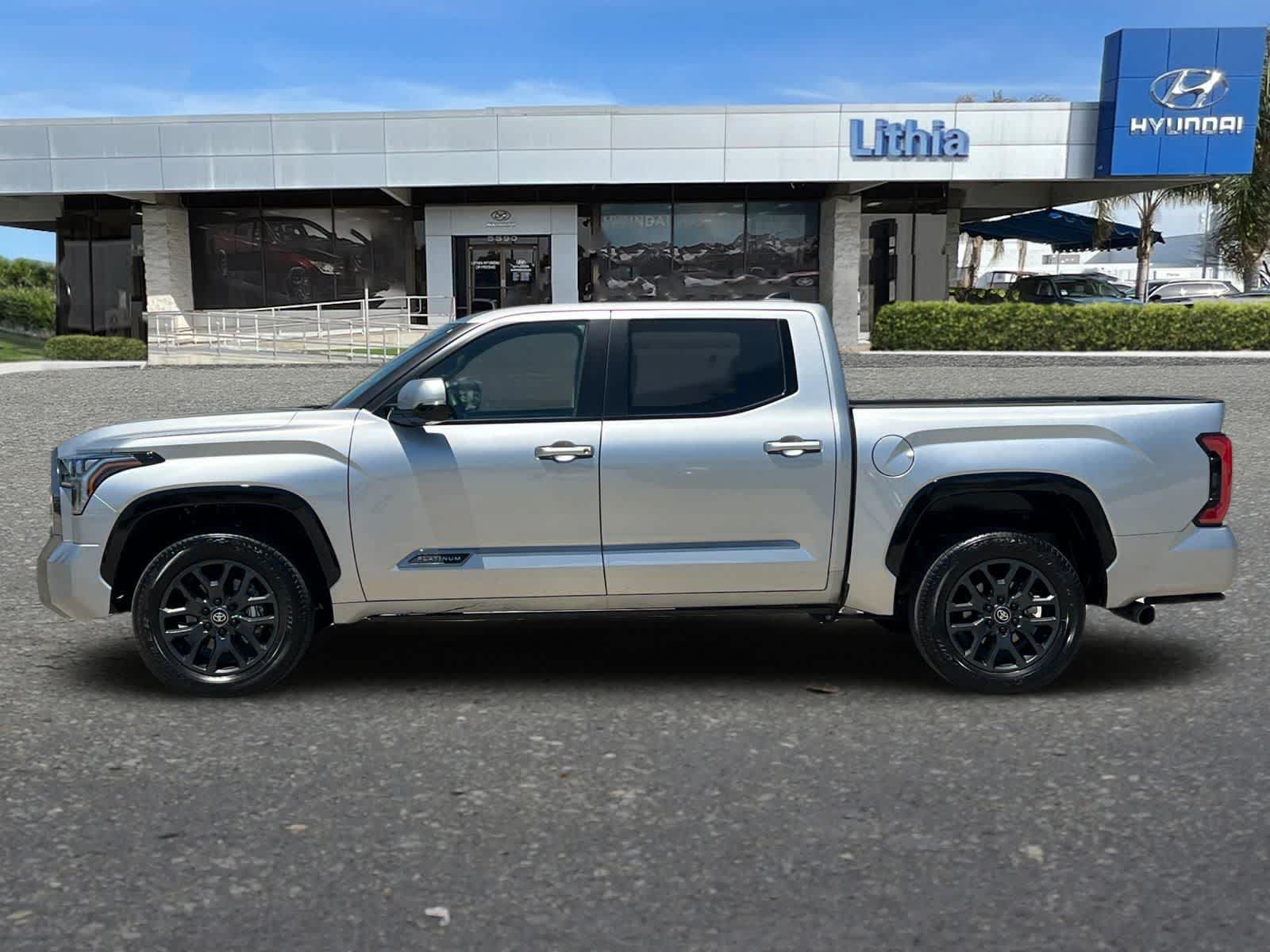 Used 2025 Toyota Tundra Platinum AWD/4WD image 6