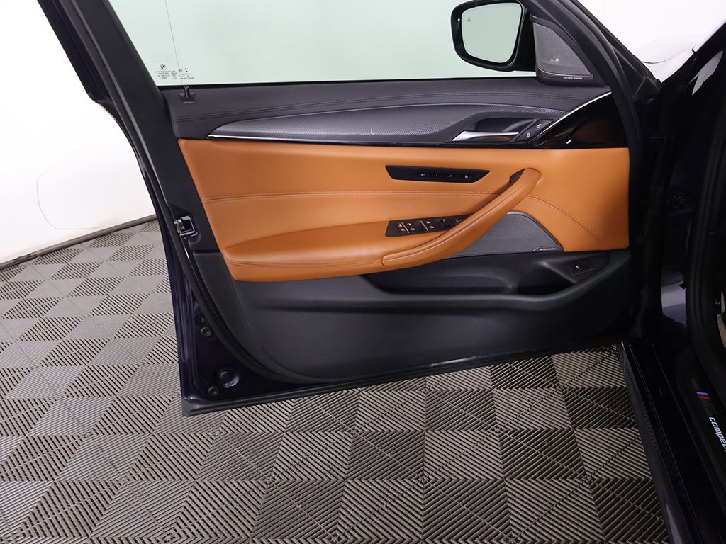 Used 2021 BMW M5 image 27