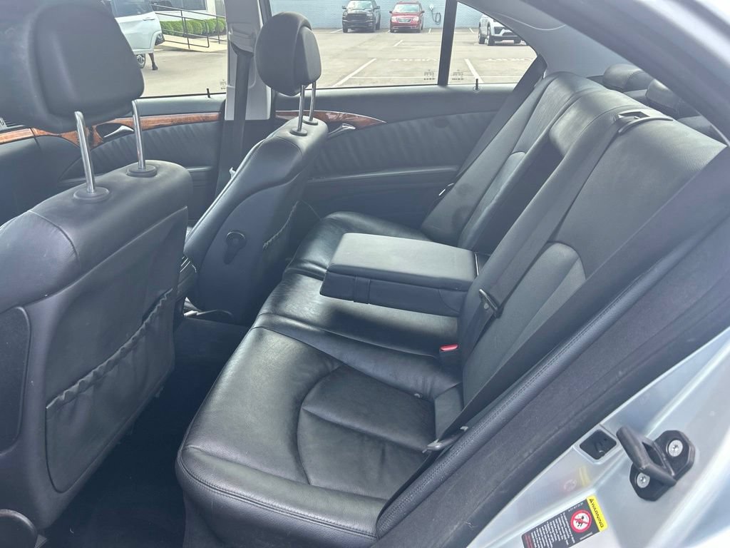 Used 2007 Mercedes-Benz E 350 4MATIC Sedan image 13