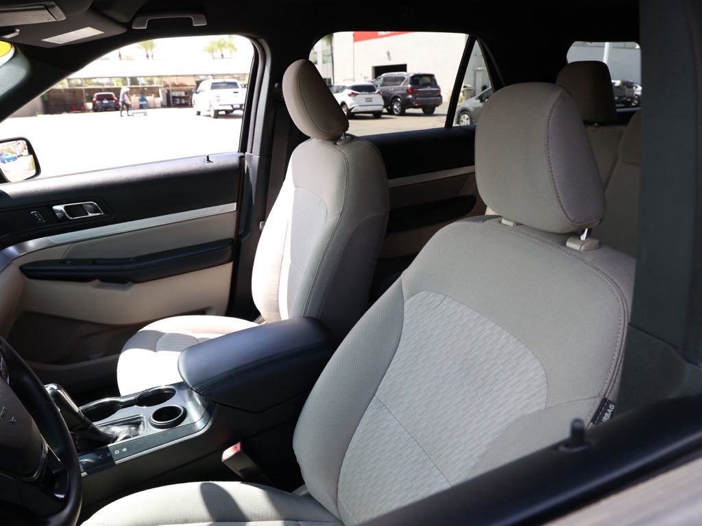 Used 2019 Ford Explorer FWD image 15