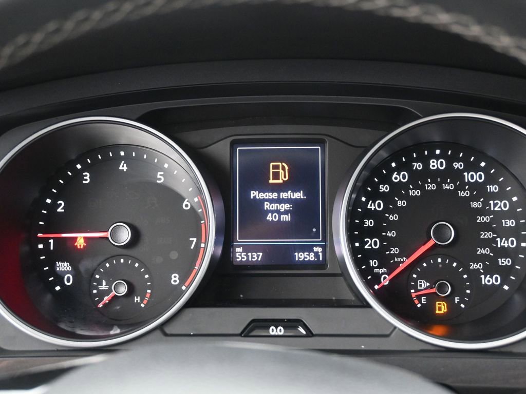 Used 2021 Volkswagen Tiguan SE w/ Panoramic Sunroof Package image 13