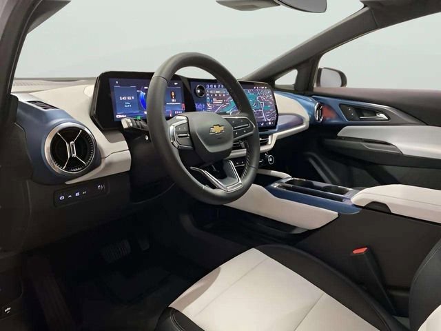 Used 2026 Chevrolet Equinox EV LT image 18