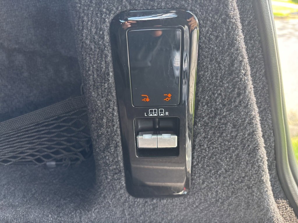Used 2024 Land Rover Range Rover Sport Autobiography image 38