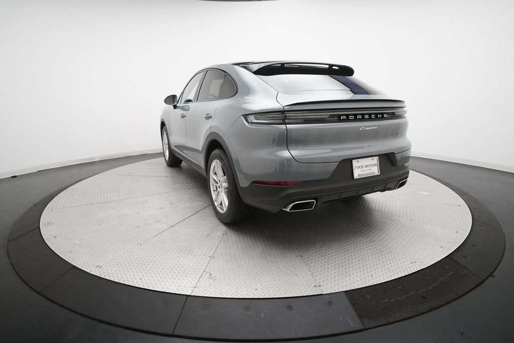 Certified 2026 Porsche Cayenne Coupe AWD/4WD image 3