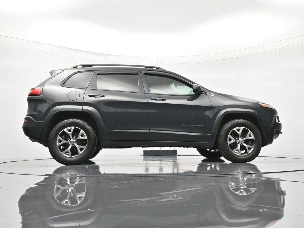 Used 2016 Jeep Cherokee Trailhawk w/ Comfort/Convenience Group image 41