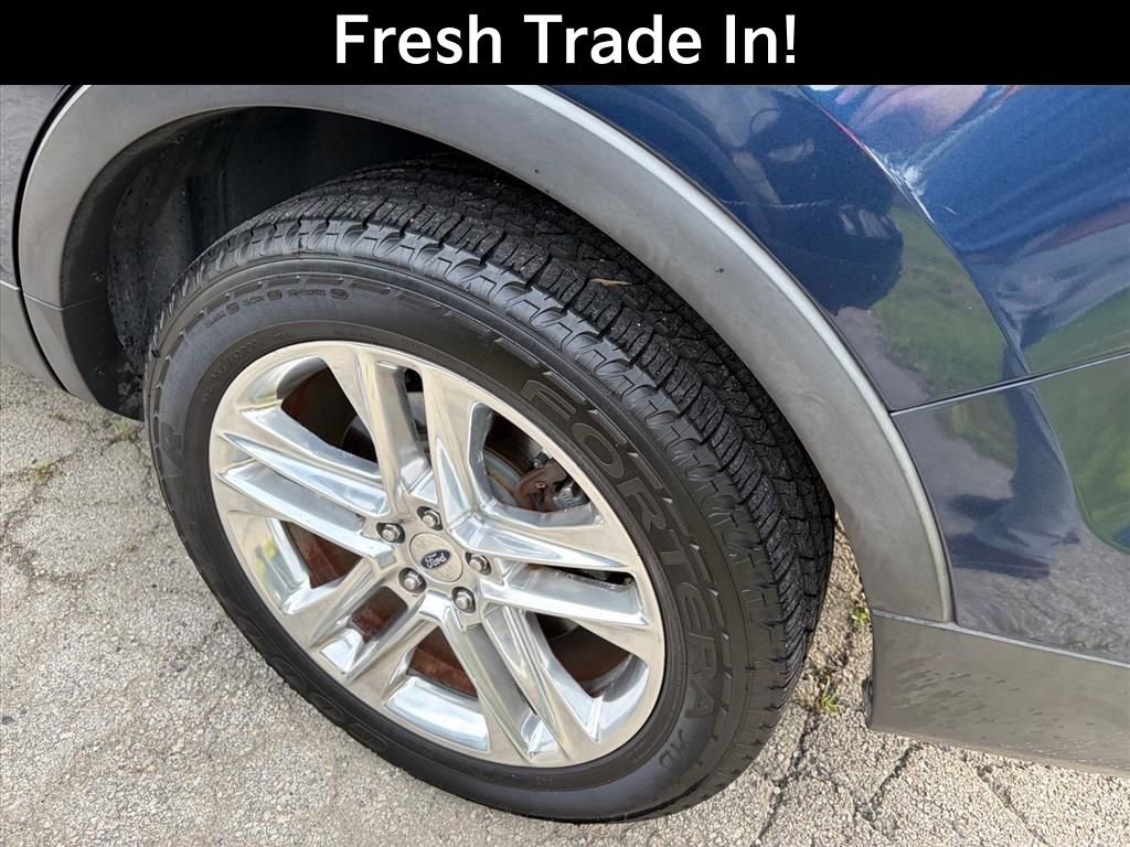 Used 2016 Ford Explorer XLT w/ Equipment Group 202A FWD image 6