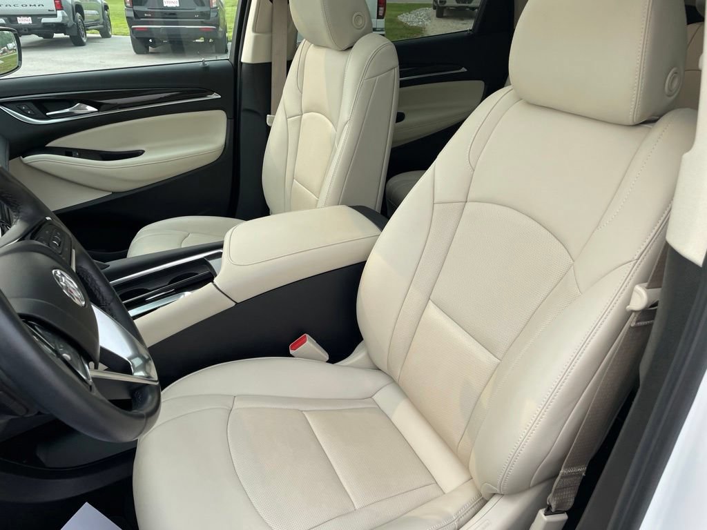 Used 2024 Buick Enclave Premium w/ Experience Buick Package FWD image 12