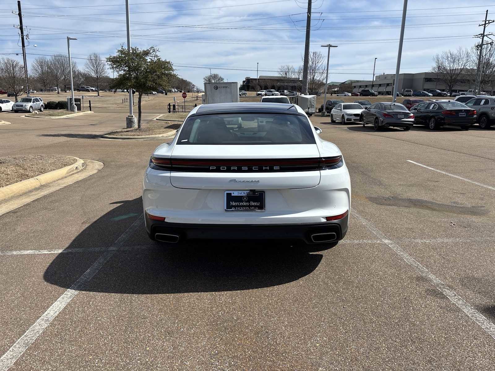 Used 2025 Porsche Panamera image 9