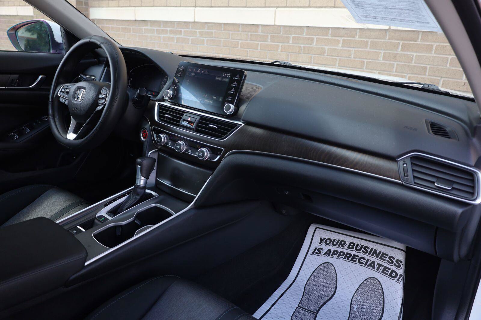 Used 2019 Honda Accord EX image 30