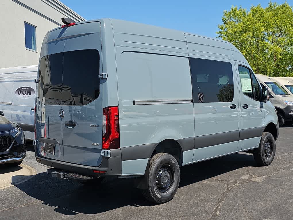 New 2026 Mercedes-Benz Sprinter 2500 video 3