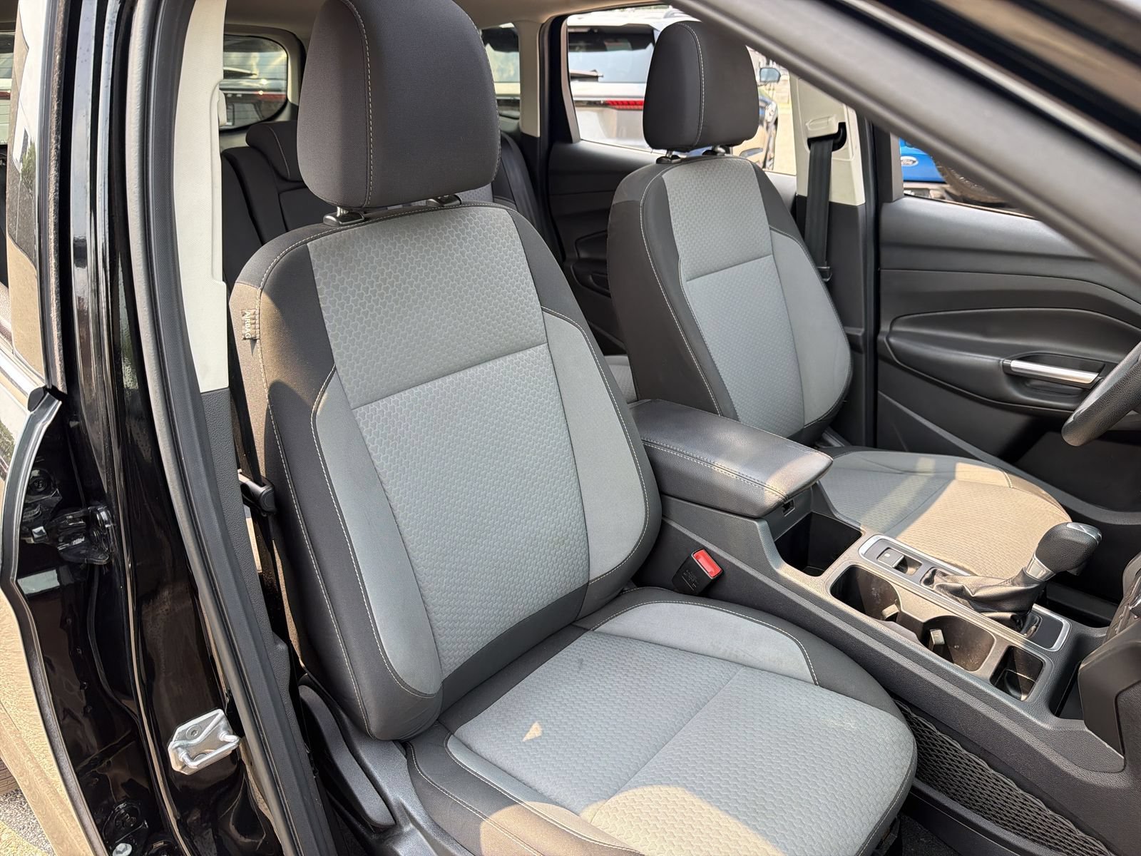Used 2017 Ford Escape SE FWD image 24