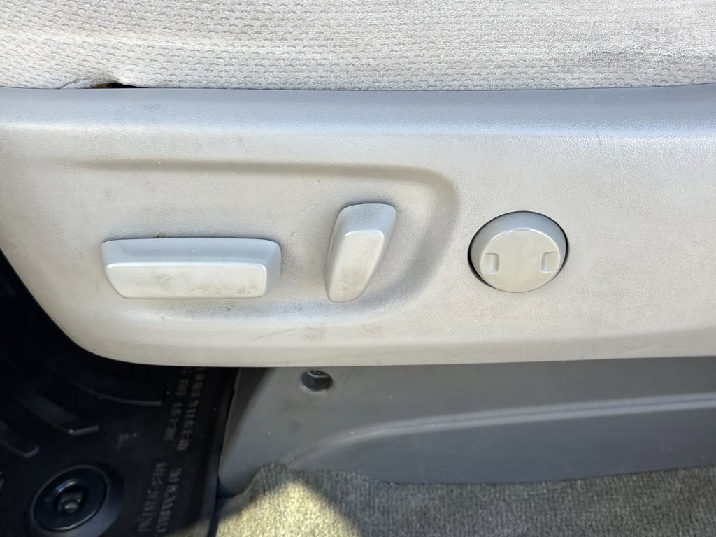 Used 2017 Toyota Sienna LE image 15