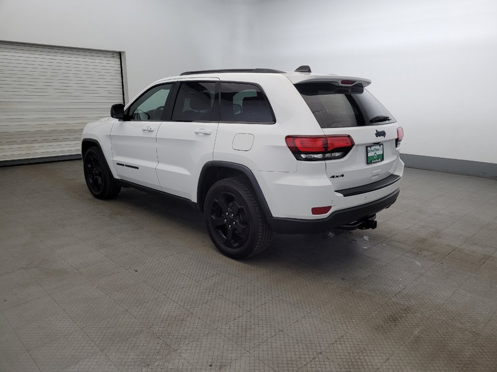 Used 2018 Jeep Grand Cherokee Laredo AWD/4WD image 5