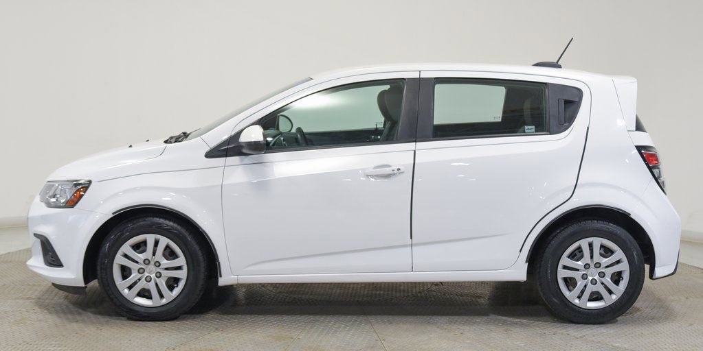 Used 2020 Chevrolet Sonic LT image 3