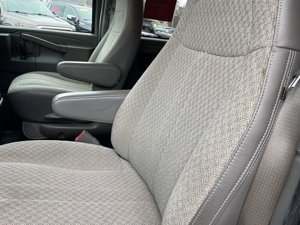 Used 2020 Chevrolet Express 2500 LS w/ Driver Convenience Package image 8