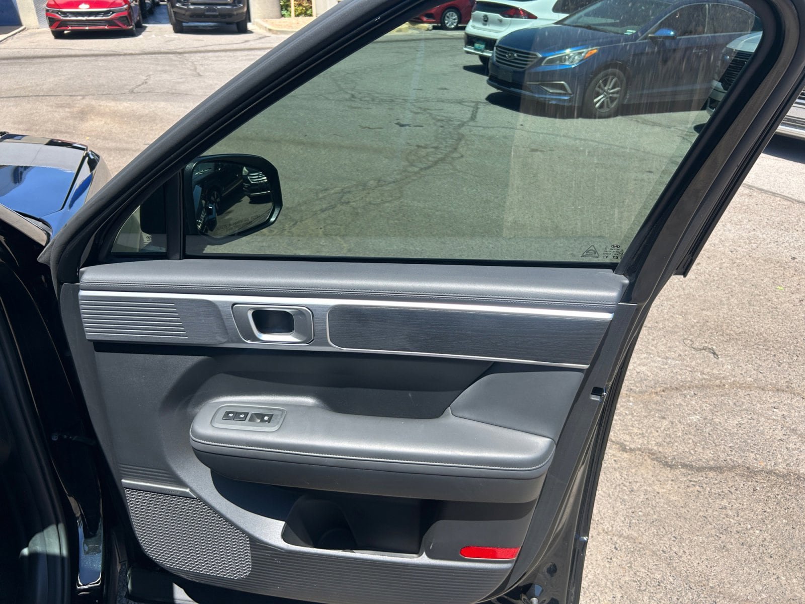 Certified 2025 Hyundai Santa Fe Limited FWD image 34