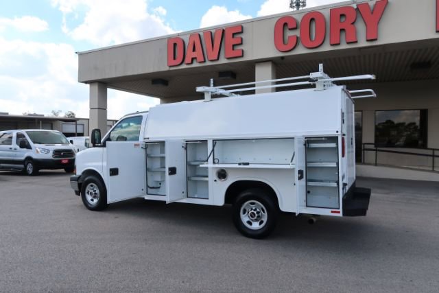 Used 2020 GMC Savana 3500 w/ Power Convenience Package image 6
