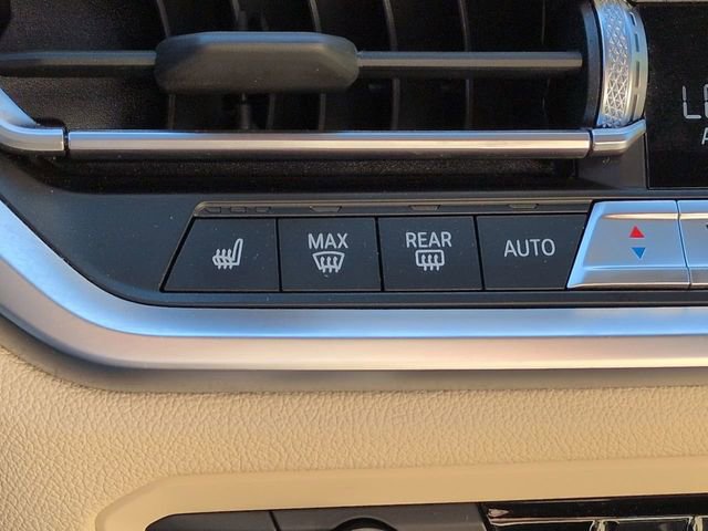 Used 2022 BMW 330e xDrive w/ Premium Package image 26