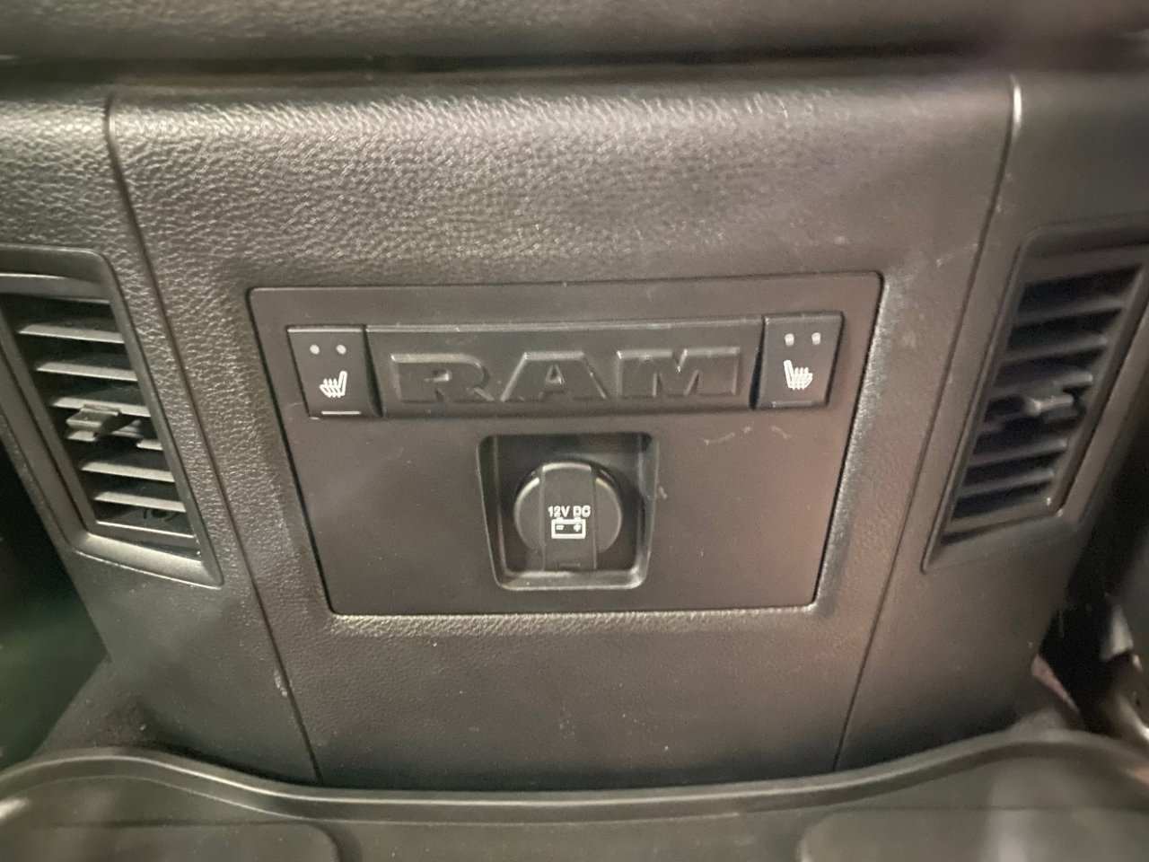 Used 2018 RAM 2500 Laramie image 18