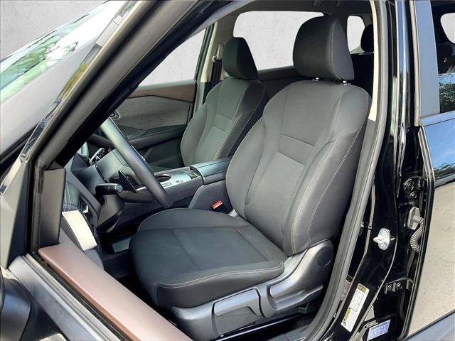 Used 2023 Nissan Rogue S FWD image 23
