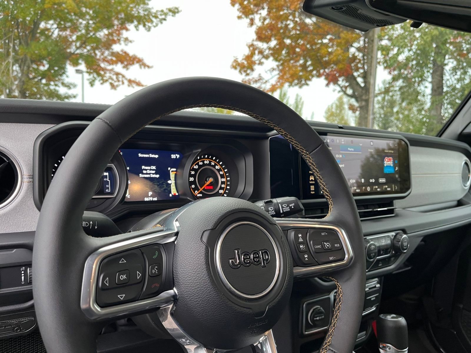 Used 2025 Jeep Wrangler Sahara image 27