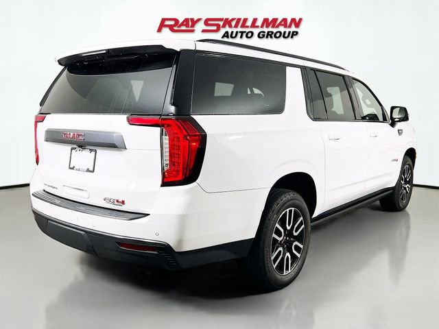 Used 2023 GMC Yukon XL AT4 w/ Technology Package AWD/4WD image 7