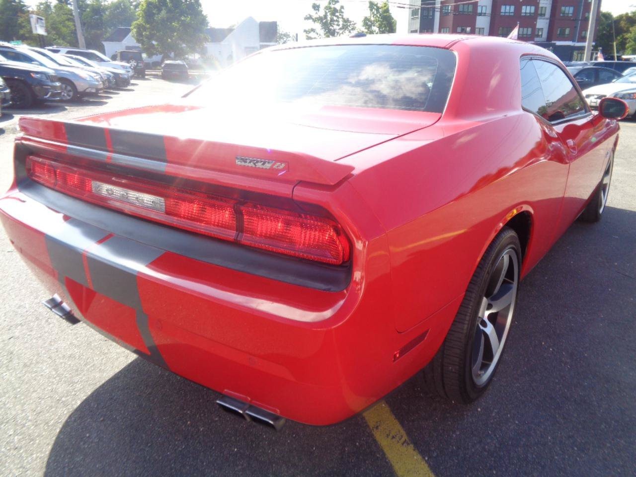 Used 2014 Dodge Challenger SRT8 RWD image 17