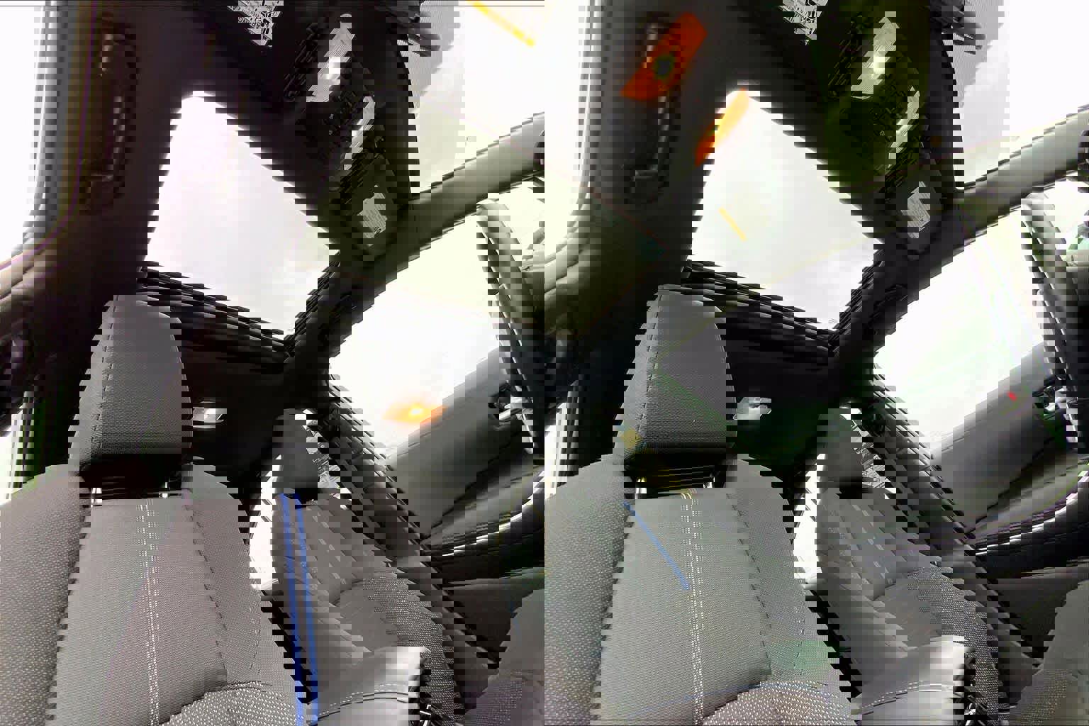 Used 2021 Toyota Corolla SE image 14