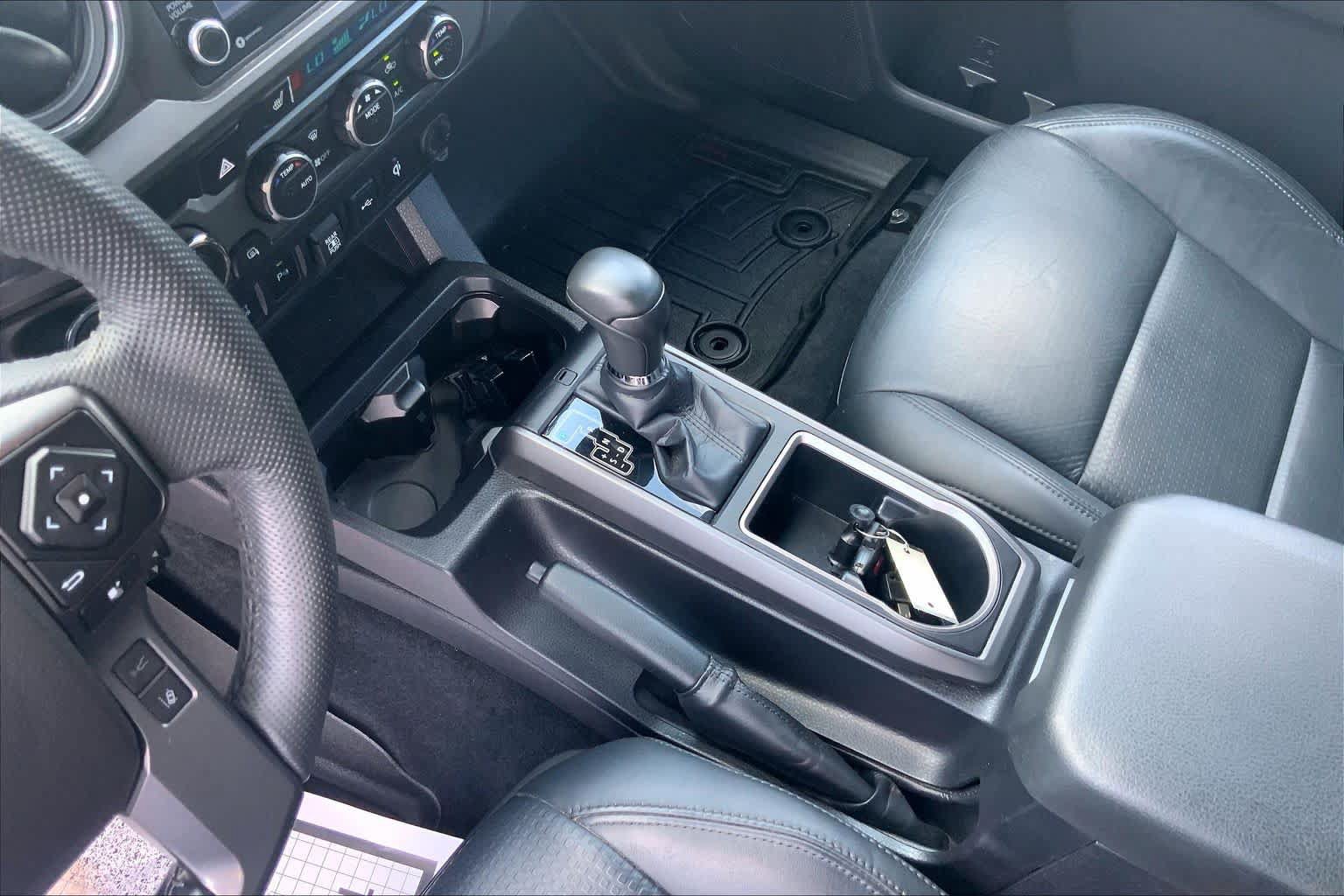 Used 2023 Toyota Tacoma TRD Off-Road w/ TRD Premium Off Road Package AWD/4WD image 16