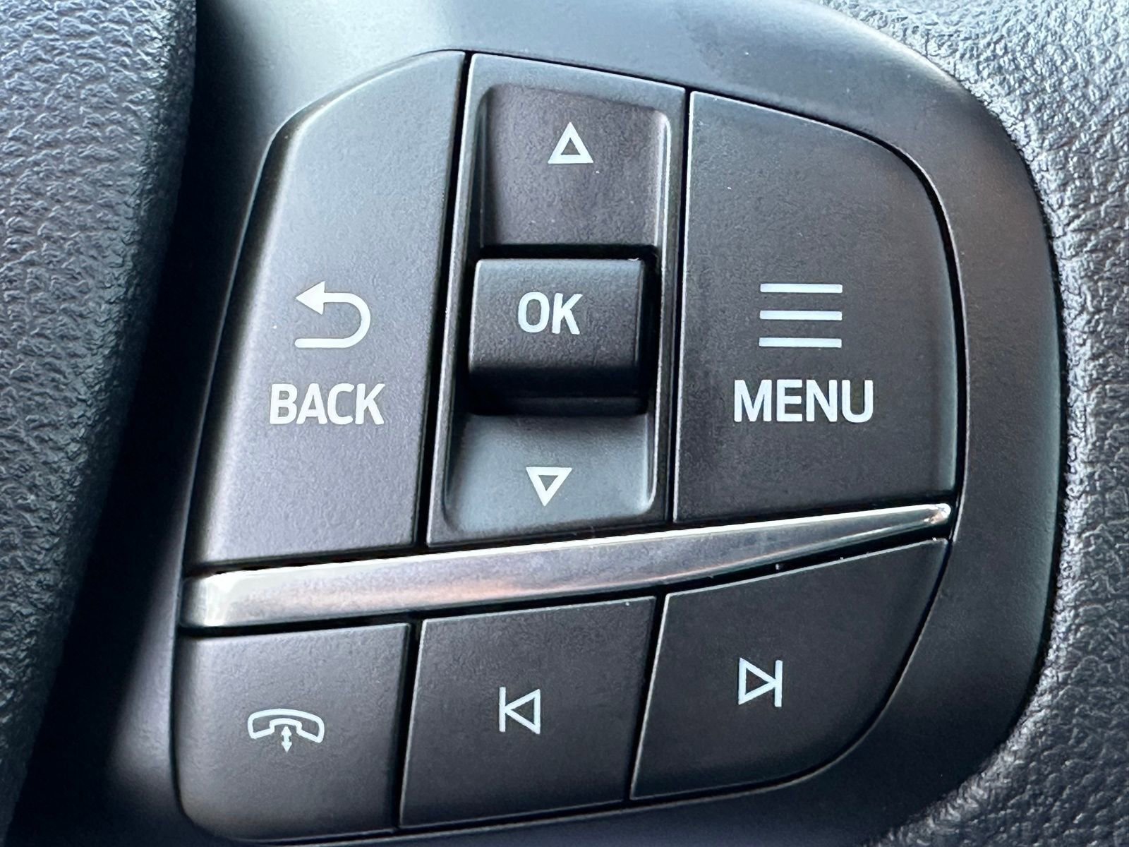 Used 2025 Ford Escape Active FWD image 12