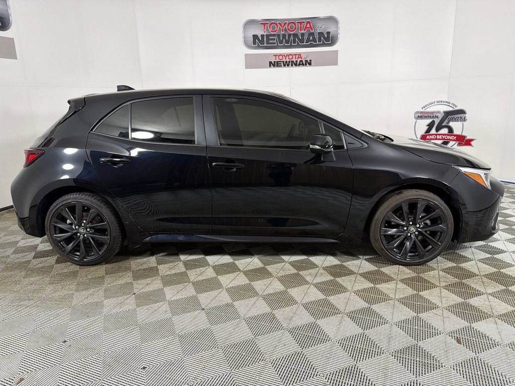 Used 2025 Toyota Corolla XSE image 2