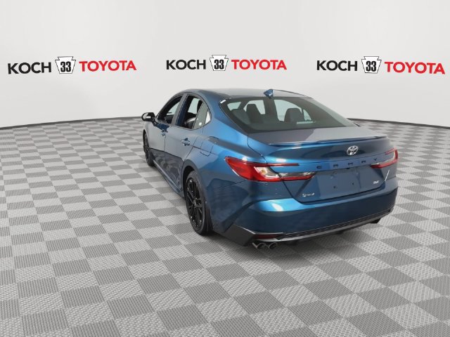 New 2026 Toyota Camry SE FWD image 5