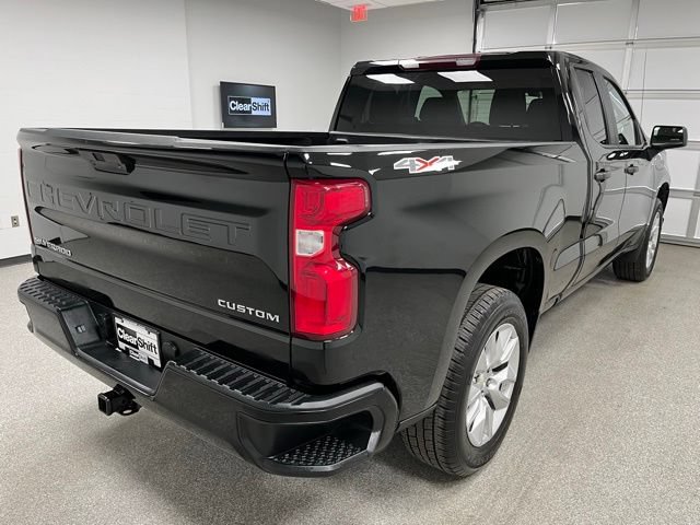 Used 2022 Chevrolet Silverado 1500 Custom AWD/4WD image 10