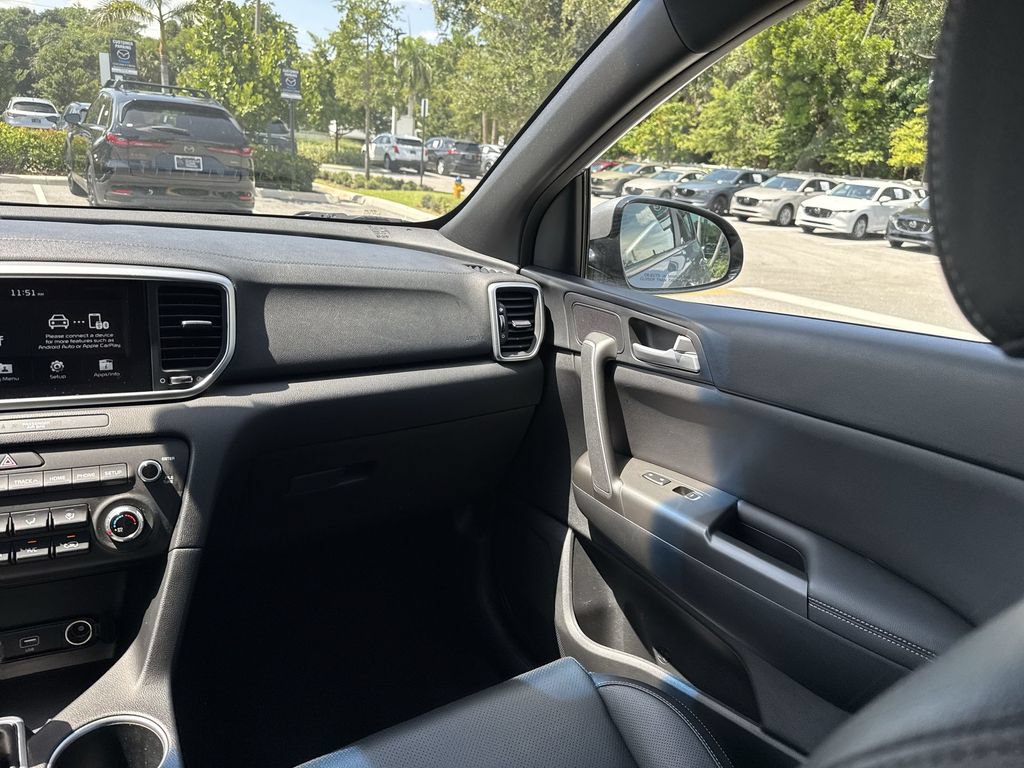 Used 2022 Kia Sportage Nightfall Edition FWD image 15