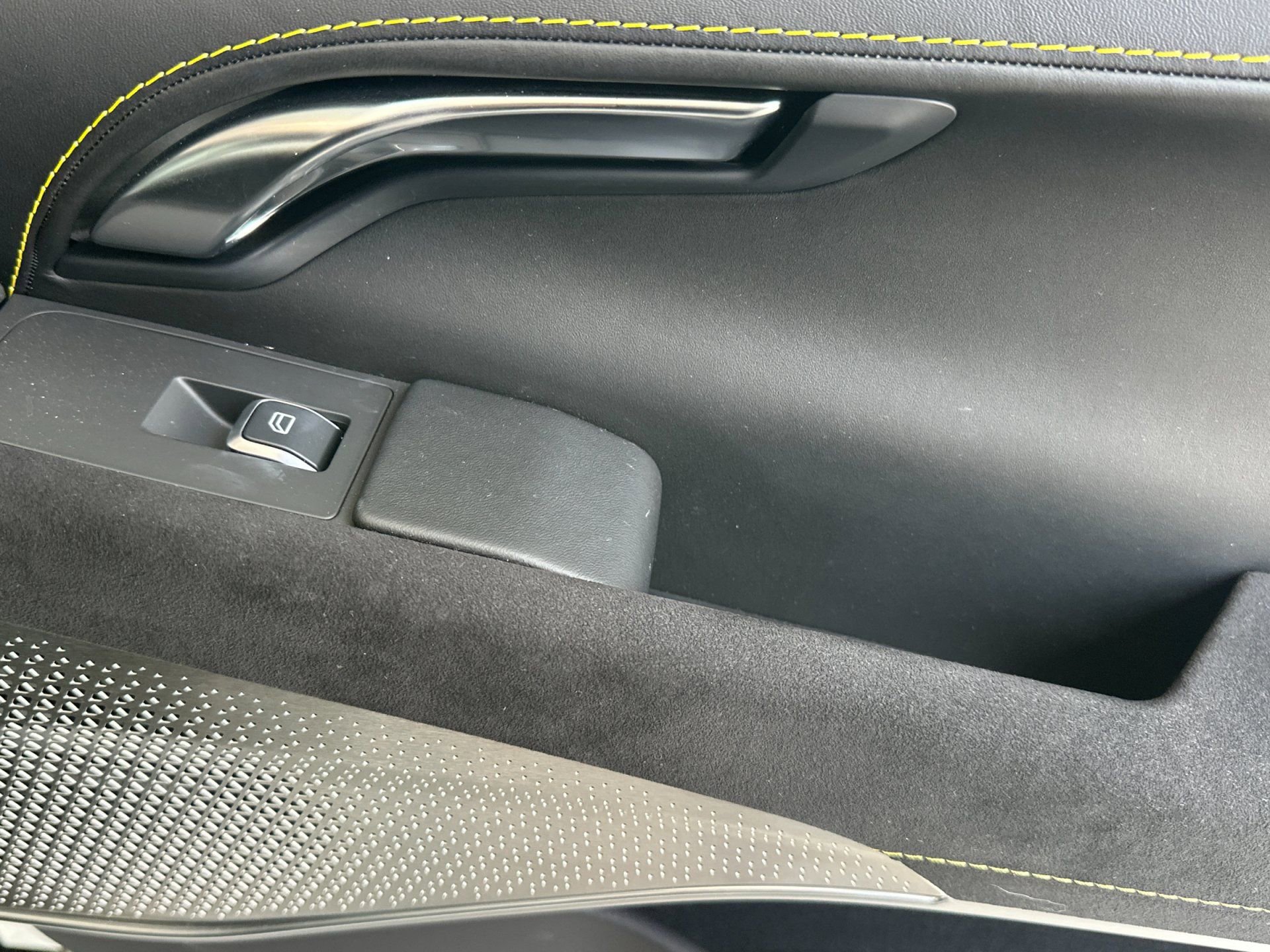 Used 2025 Lotus Emira RWD image 15