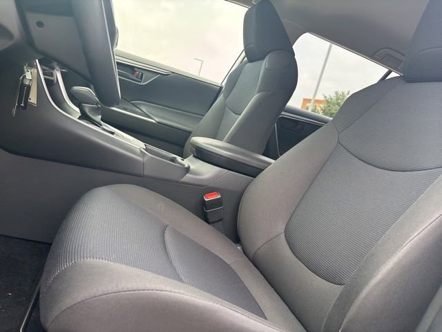 Used 2023 Toyota RAV4 LE AWD/4WD image 8