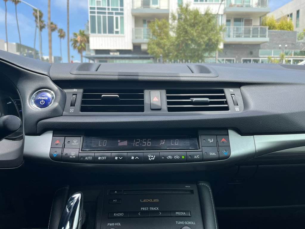 Used 2013 Lexus CT 200h w/ F Sport Pkg w/Nuluxe Trim FWD image 19
