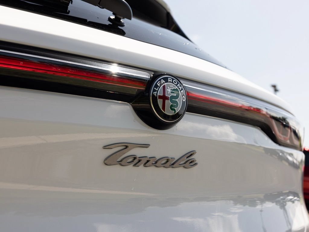 Used 2025 Alfa Romeo Tonale w/ Active Assist Package AWD/4WD image 50